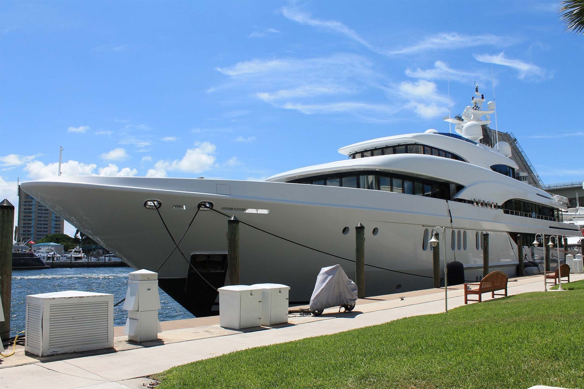 best yacht for vacation